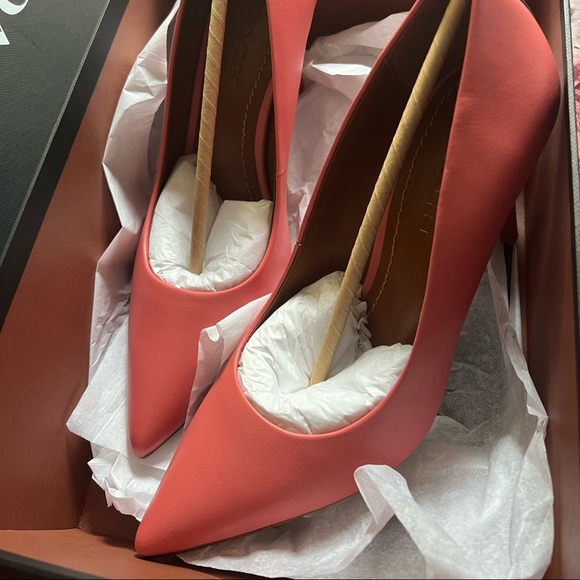Coach Pink Heels - Picture 1 of 7